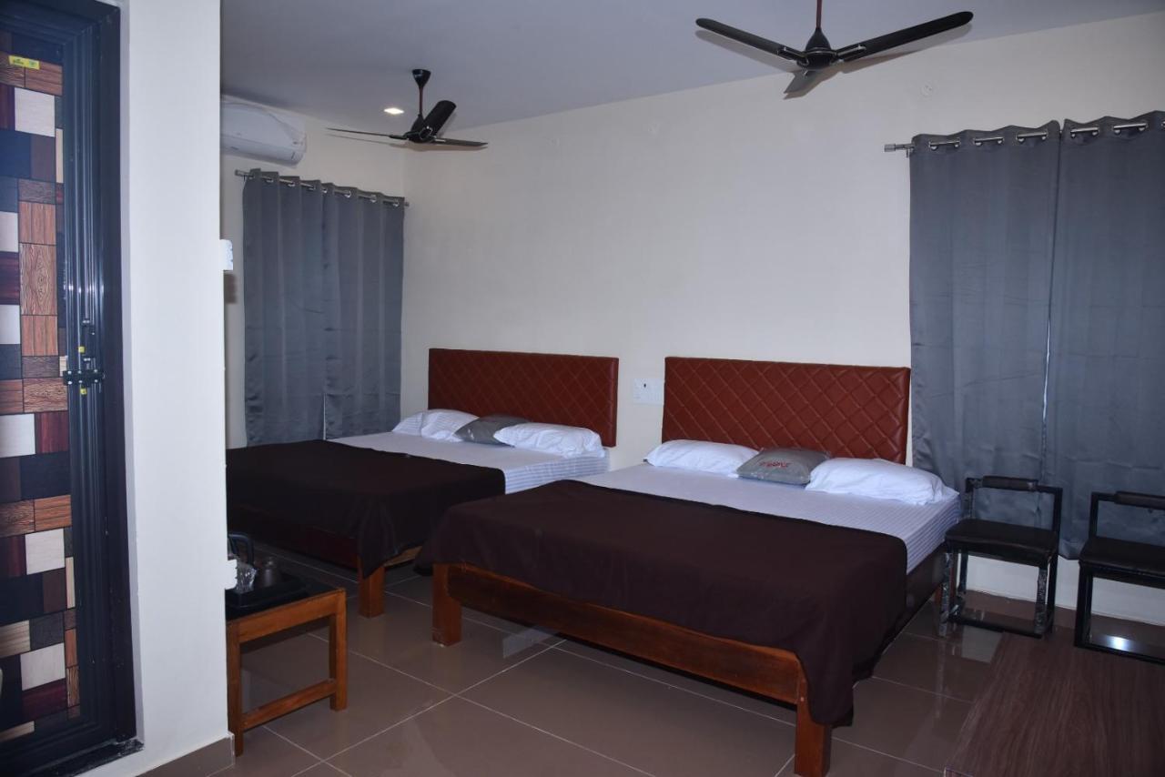 Hotel Coastal Inn Nagappattinam Bagian luar foto
